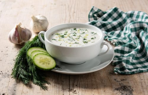 Pikantna bela čorba sa mlevenim mesom: Malo drugačija verzija omiljenog jela, za oporavak od praznika