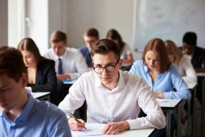 Studenti sve češće iznajmljuju ove naočare: Rezultati su za neke sjajni, ali za neke zabrinjavajući