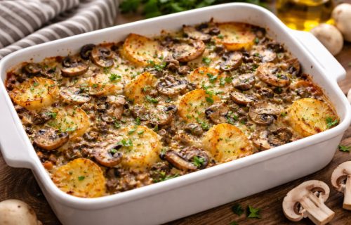 Posna musaka sa šampinjonima, za završetak vaskršnjeg posta (RECEPT)