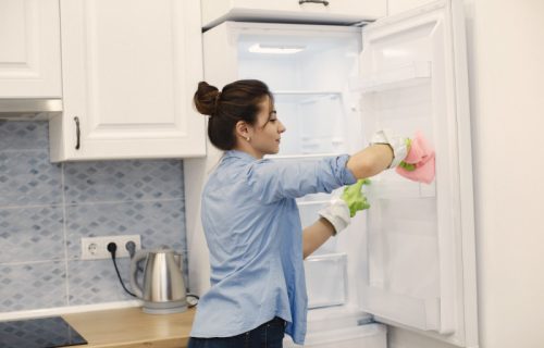 Čišćenje nikada nije bilo lakše: Mali trik uz pomoću kojeg će vaš frižider zablistati kao da je nov