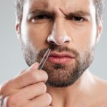 Ukoliko ovo praktikujete, odmah prestanite: Čupanje dlačica iz nosa može da donese velike komplikacije