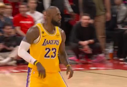 Kraj jedne ere: Lebron presekao – Posle 8 godina napušta Lejkerse