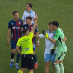 Incident u Španiji: Golman Saragose izgubio kontrolu posle crvenog kartona (VIDEO)