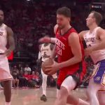 Lebron podbacio: Lejkersi nemoćni, Hjuston ostao u životu (VIDEO)