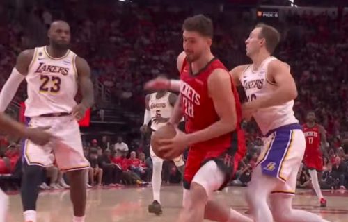 Lebron podbacio: Lejkersi nemoćni, Hjuston ostao u životu (VIDEO)