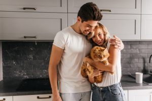 Mačke više komuniciraju sa muškarcima nego sa ženama: Naučnici objasnili o čemu je reč