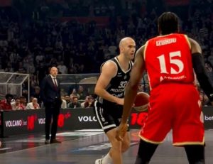 Partizan silan posle 20 minuta igre: Zvezda ne zna gde udara