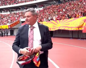 Doneo sreću Nagoji: Navijači oduševljeno skandirali Piksiju (VIDEO)