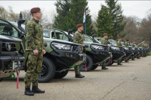 Vojska Srbije nabavila 100 novih terenskih vozila: Značajno se unapređuje mobilnost jedinica