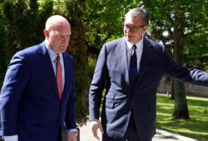 Vučić sa ambasadorom SAD pri NATO: “Od presudnog značaja očuvanje sigurnosti našeg naroda na KiM” (FOTO)