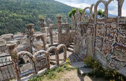 “Dugin dvorac” na način italijanskog Gaudija: Fantastični zamak iz mašte (VIDEO)