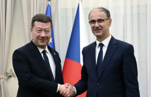 Macut sa Okamurom: "Srbija za dalje jačanje ekonomske saradnje sa Češkom"