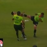 Sudija Džeki Čen! Haos na fudbalskoj utakmici u Peruu-Karate udarac u glavu oborio trenera (VIDEO)