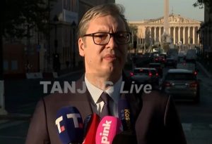 Predsednik Vučić se obratio iz Pariza: “Još uvek ne želim da vam saopštim kada će bit izbori”
