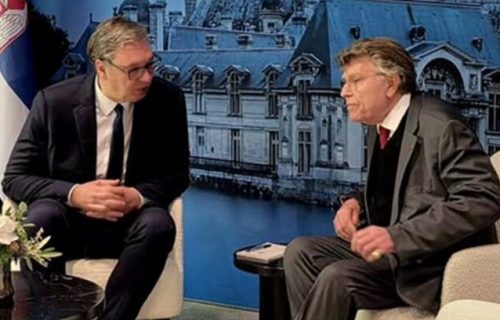 Važan sastanak: Predsednik Vučić se sastao sa Monbrijalom u Šantiliju
