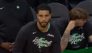 Tejtum dominirao, Boston gazi rivala: Seltiksi pokazali silu protiv Filadelfije