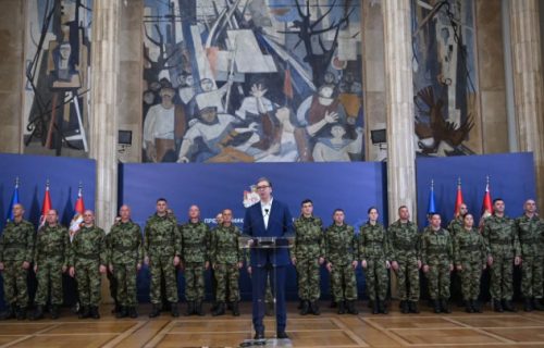 "Pokazali smo kako se štiti međunaro pravo": Vučić ugostio pripadnike Vojske Srbije angažovane u Libanu