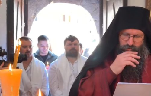 Američki vojnici iz Bondstila prešli u pravoslavlje: Vladika Ilarion ih krstio u Savu i Simeona (VIDEO)