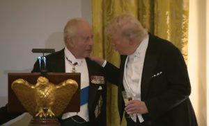 “Grenland odahnuo”: Tramp bacio oko na novu nekretninu, kaže da je oduvek želeo da živi tamo