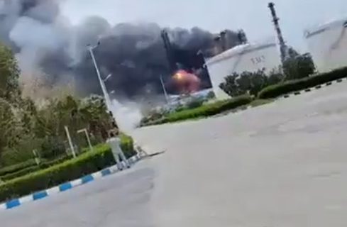 Iranska rafinerija pogođena nakon početka primirja: Teheran odmah izveo odmazdu protiv dve države