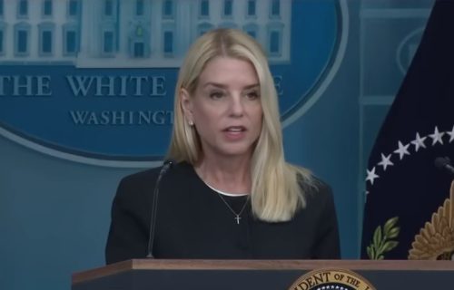 Tramp smenio Pam Bondi sa mesta glavnog državnog tužioca