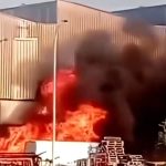 Izbio veliki požar u Podgorici: Gori u pogonu Kombinata aluminijuma