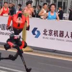 Robo-maratonci po prvi put pobedili ljude: Kineska "Munja" istrčala 21 km za rekordno vreme