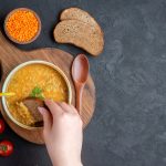 Topla, hranljiva i savršena: Supa od praziluka i sočiva (RECEPT)
