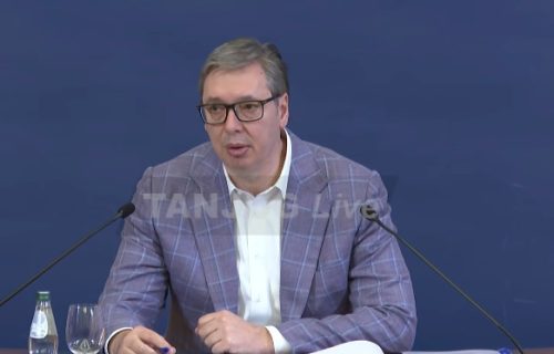 Vučić: "Poziv na dijalog nije hir, žao mi je onih koji odbijaju"