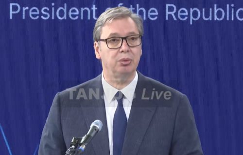Vučić na otvaranju pogona fabrike stakla u Paraćinu: "Nadam se da ćemo se tek radovati uspesima"