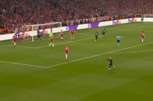 Drama u Minhenu i haos oko sudije: Bajern besni na arbitra, PSŽ nosi prednost na poluvremenu