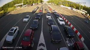 AMSS: Na Batrovcima se čeka sat vremena na izlazu iz Srbije