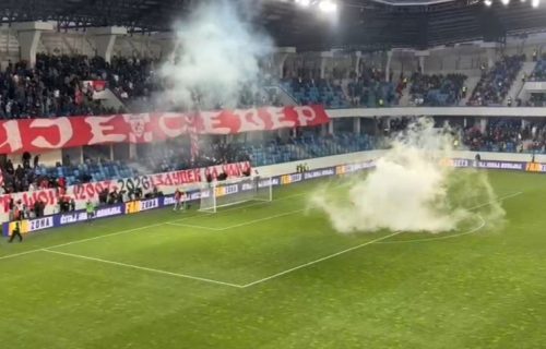 Užas na Lagatoru: Finale Kupa kasni zbog haosa na tribini, lete suzavac i topovski udari (FOTO+VIDEO)