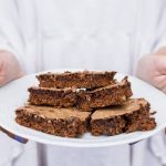 Arapski kolač bez brašna i šećera: Čokoladni desert od samo nekoliko sastojaka koji se pravi za 20 minuta
