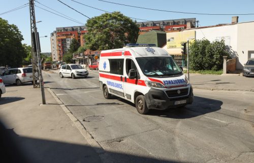 Detalji tragedije na Banovom brdu: Vozač "tojote" se silovito zakucao u drugi auto i prevrnuo na krov