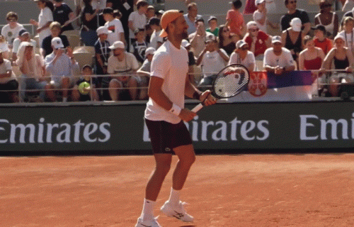 Drama u Parizu: Zašto jednostavno kad može komplikovano?! Novak igra peti set, Brazilac izjednačio