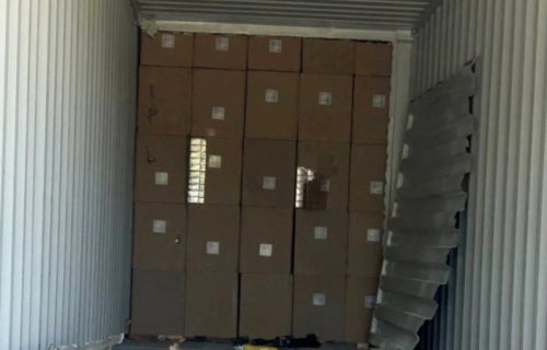 Na prelazu Šid-Ljuba policija zaplenila 45.000 paklica cigareta (FOTO)