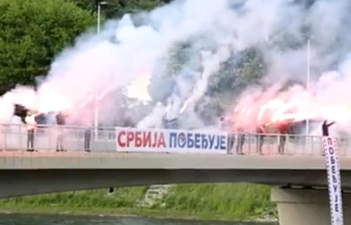 Narod ustao da podrži Vučića: Trobojke širom Loznice, Prijepolja, Kraljeva, Šapca i ostalih gradova (VIDEO)