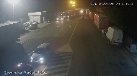 Kamioni na izlazu iz Srbije čekaju četiri sata na Sremskoj Rači