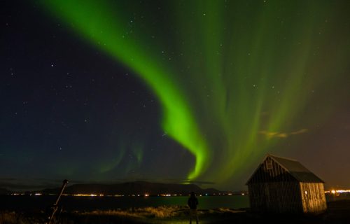 Panoramski noćni voz za posmatranje polarne svetlosti: Neverovatna avantura na severu Norveške