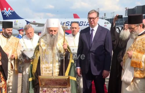 Istorijski trenutak: Pojas Presvete Bogorodice stigao u Srbiju, svetinju dočekali Vučić i Porfirije