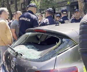 Uhapšen vozač koji je udario starijeg muškarca tokom blokade kod Pravnog fakulteta
