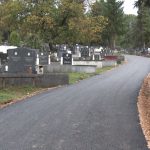 Oskrnavljena crkva na pravoslavnom groblju u Tuzli: Vrata obijena, predmeti unutra razbacani