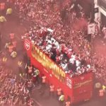 Šampionska žurka u Londonu: Arsenal posle 22 godine slavi titulu, reka navijača na ulicama (VIDEO)