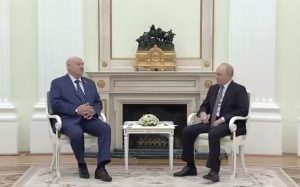 Putin poručio Lukašenku: “Moramo da se zajednički suprotstavimo širenju neljudske nacističke ideologije“