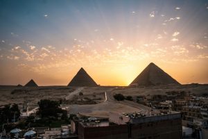 Misterija neba iznad Gize: Piramide koje i danas “prate“ zvezde
