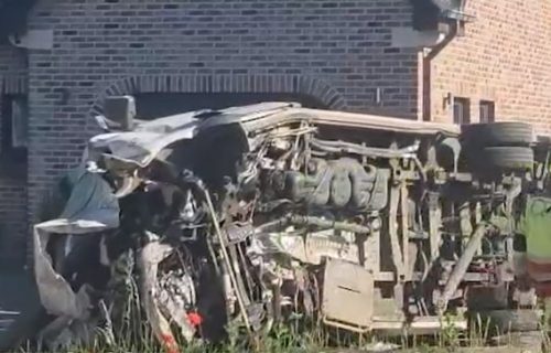 Voz se sudario sa školskim autobusom: Užasna nesreća u Belgiji, ima više mrtvih