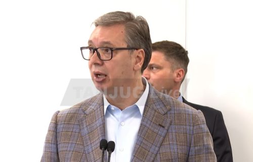 Vučić moli ljude da se usavršavaju: "Svet menja brže nego ikada, moramo da učimo po dva sata dnevno"