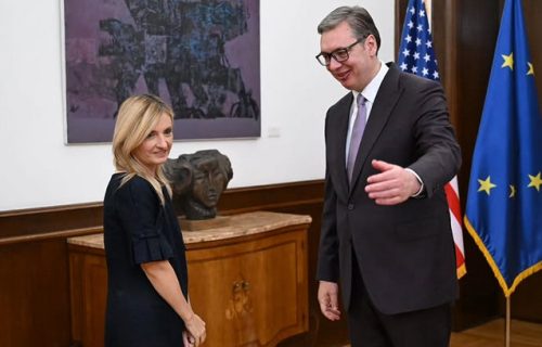 Vučić sa podsekretarkom Rodžers: "Učešće SAD na izložbi EXPO veliko priznanje za Srbiju"
