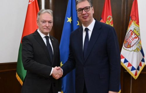 Vučić sa ambasadorom Belorusije: Jačanje saradnje u oblastima obrazovanja, kulture, sporta, ekonomije